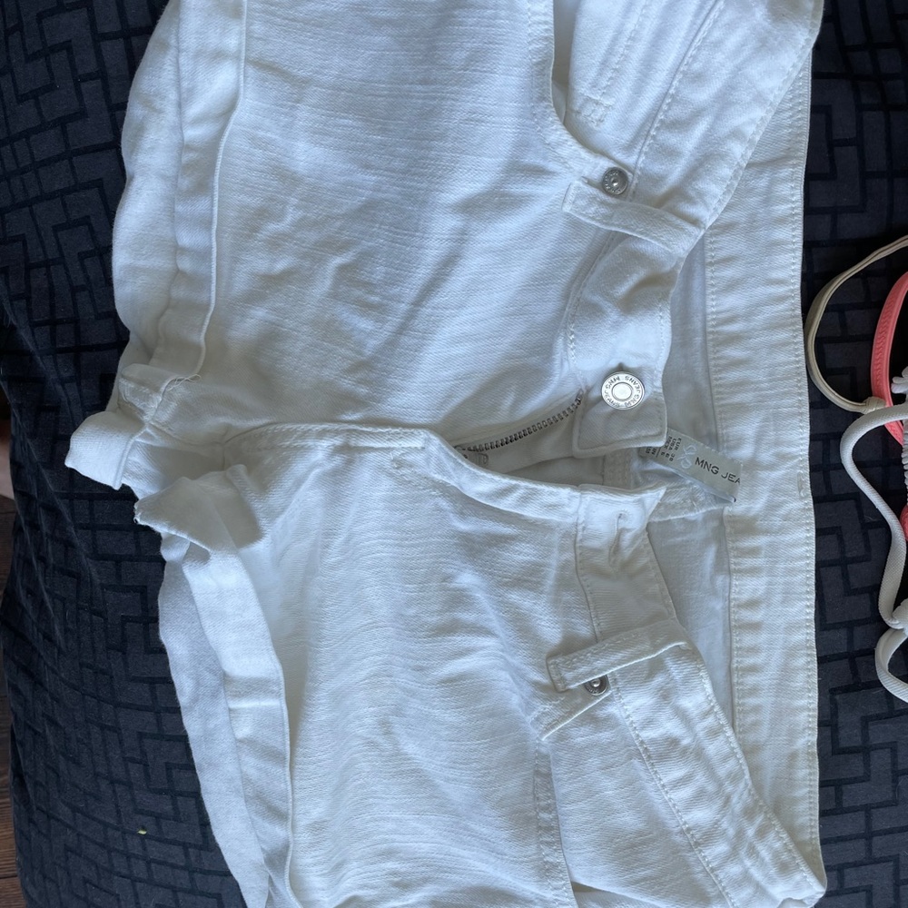 White Mango Jean shorts size 6